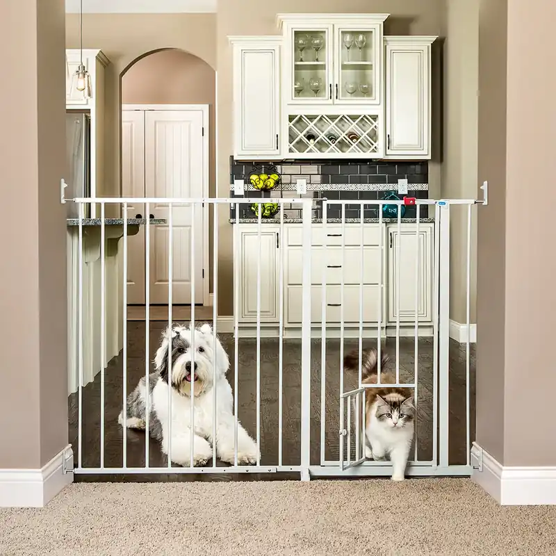 Pet Gate Maxi Extra Tall Walk-Through With Small Pet Door White 130-150 x 97 cm – Carlson - Storsäljare
