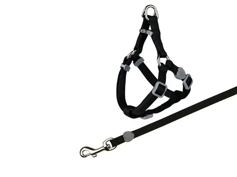 Endast ett fåtal kvar - TRIXIE One Touch kattsele med koppel 26-37 cm