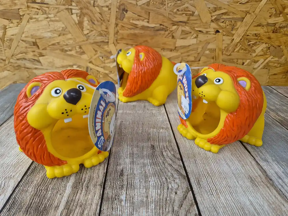 Extra rabatt - Animal House Lejon Bo (i plast)