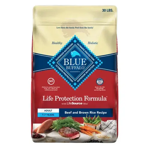 Passa på nu | Blue Buffalo Life Protection Formula Adult Dry Dog Food, Helps Build and Maintain Strong Muscles, Made with Natural Ingredients, Beef & Brown Rice Recipe, 30-lb Bag