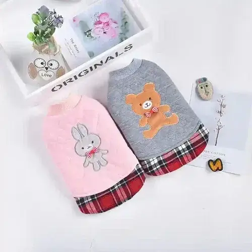Riktigt fynd | Cappotto in Pile per Cani ”Lonely” Rosa e Grigio con Coniglietto e Orsetto
