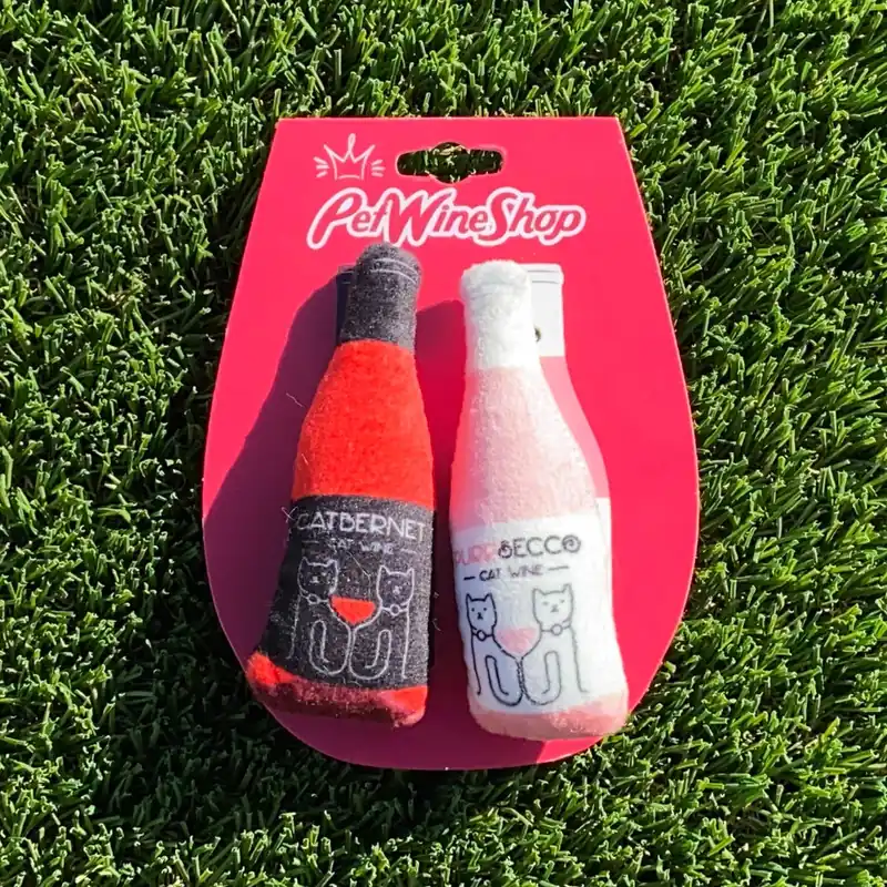 Beställ nu | Pet Wine Shop Cat Toy Catbernet & Purrsecco
