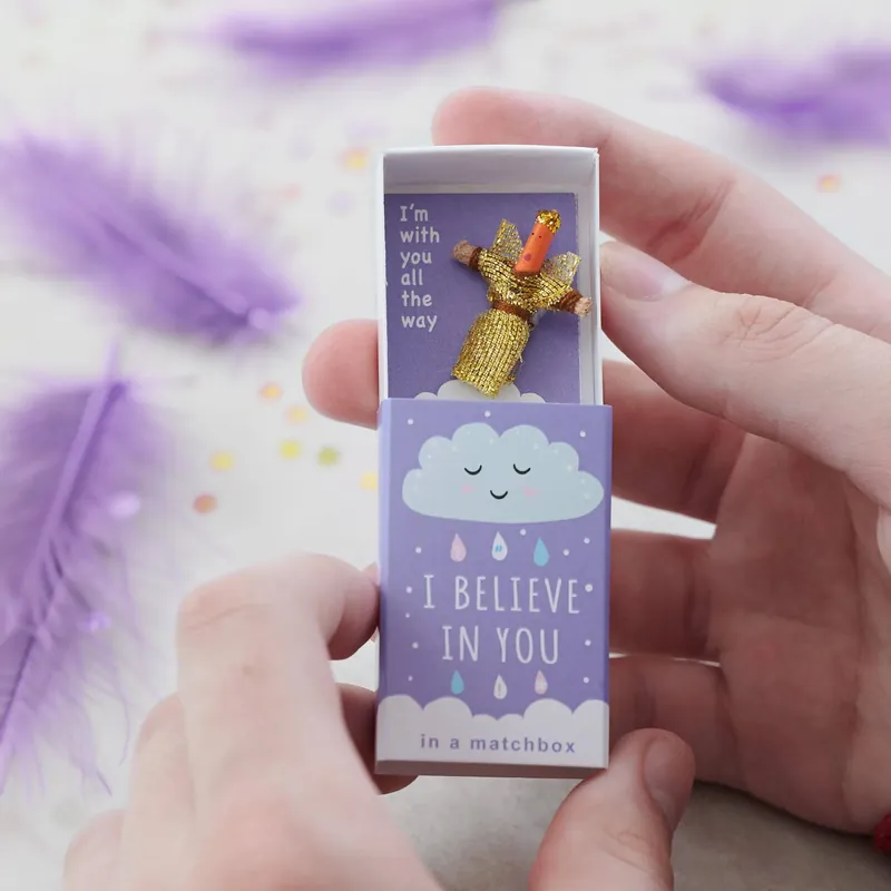 Handla nu - Angel Worry Doll In A Matchbox