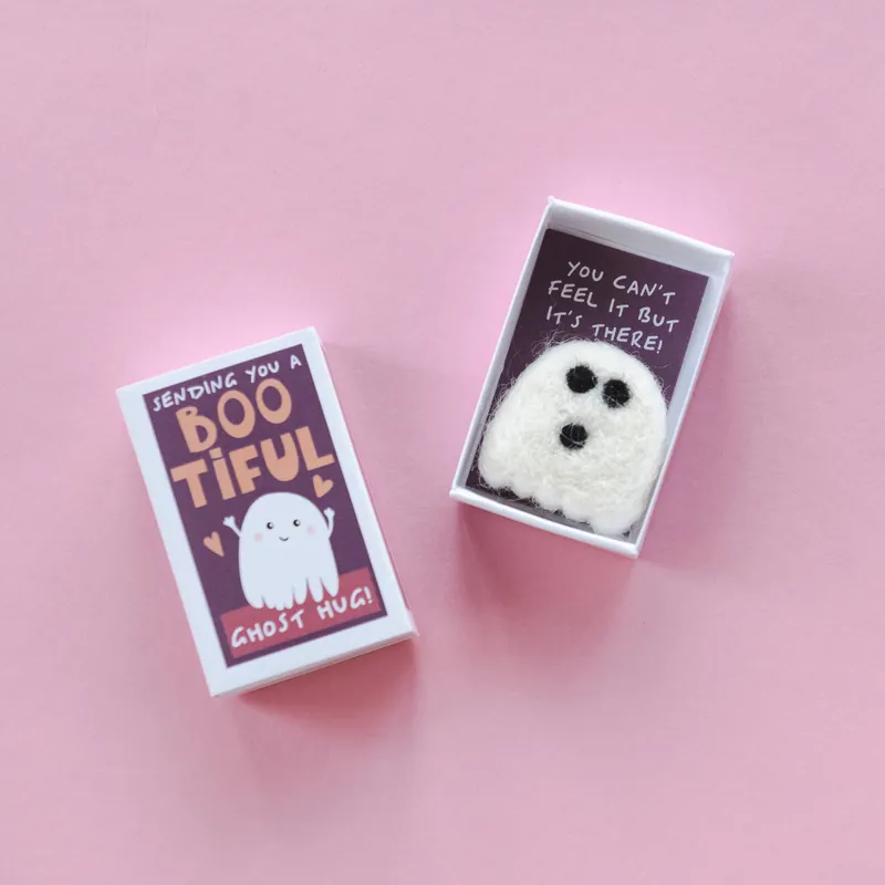 Kundfavorit | Sending You A Ghost Hug In A Matchbox